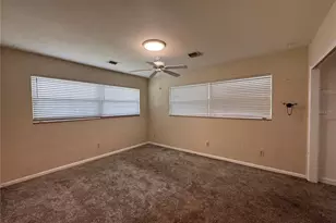 5627 Oakland Dr, Tampa, FL 33617 - Photo 47