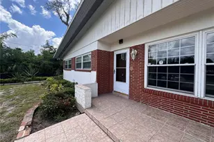 5627 Oakland Dr, Tampa, FL 33617 - Photo 9