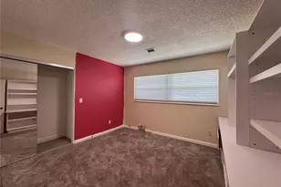 5627 Oakland Dr, Tampa, FL 33617 - Photo 41