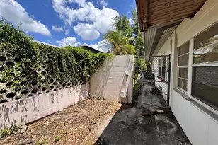 5627 Oakland Dr, Tampa, FL 33617 - Photo 63