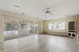 5627 Oakland Dr, Tampa, FL 33617 - Photo 17