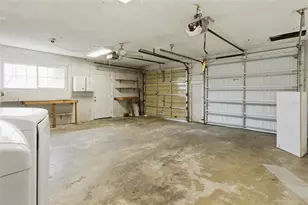 5627 Oakland Dr, Tampa, FL 33617 - Photo 49