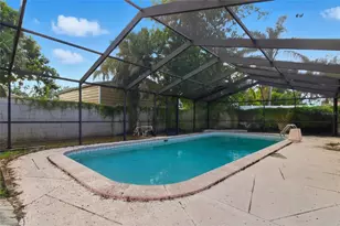 5627 Oakland Dr, Tampa, FL 33617 - Photo 45