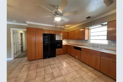 5627 Oakland Drive, Tampa, FL 33617 - Photo 21