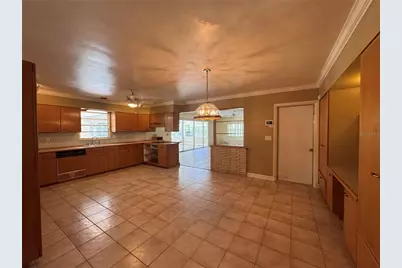 5627 Oakland Drive, Tampa, FL 33617 - Photo 15