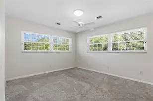 5627 Oakland Dr, Tampa, FL 33617 - Photo 33