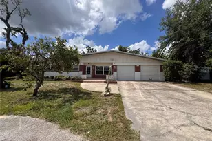 5627 Oakland Dr, Tampa, FL 33617 - Photo 1