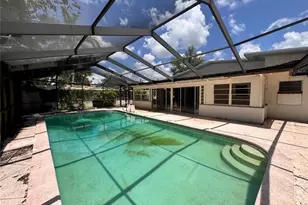 5627 Oakland Dr, Tampa, FL 33617 - Photo 67