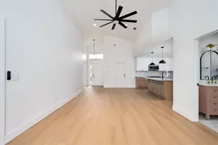 2639 Monaco Cove Cir, Orlando, FL 32825 - Photo 7