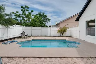 2639 Monaco Cove Cir, Orlando, FL 32825 - Photo 3