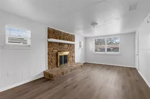 203 E Lakeview Ave, Eustis, FL 32726 - Photo 7