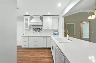 2895 Apache Ct, The Villages, FL 32163 - Photo 15