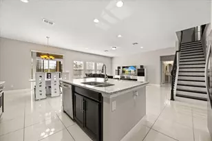 813 Marsh Reed Dr, Winter Garden, FL 34787 - Photo 5