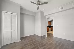 8101 Resort Village Dr, Orlando, FL 32821 - Photo 21