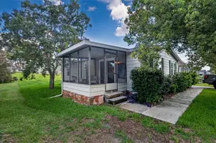 1725 Hilton Head Blvd, Lady Lake, FL 32159 - Photo 17