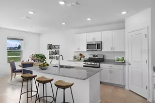 313 Cornerstone Dr, Groveland, FL 34736 - Photo 3