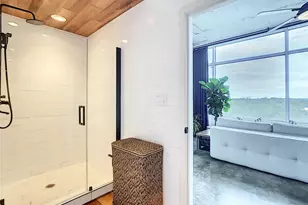 525 E Jackson St, Orlando, FL 32801 - Photo 59