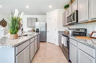 2780 House Finch Rd, Saint Cloud, FL 34773 - Photo 7