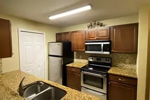 5471 Vineland Rd, Orlando, FL 32811 - Photo 5