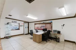 4407 N John Young Pkwy, Orlando, FL 32804 - Photo 31