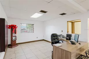 4407 N John Young Pkwy, Orlando, FL 32804 - Photo 35