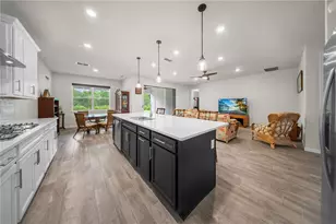 2698 River Creek Ln, Saint Cloud, FL 34771 - Photo 9