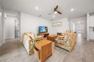 2698 River Creek Ln, Saint Cloud, FL 34771 - Photo 13