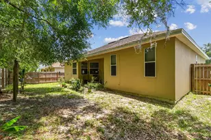 419 Cierra Oaks Cir, Lady Lake, FL 32159 - Photo 35