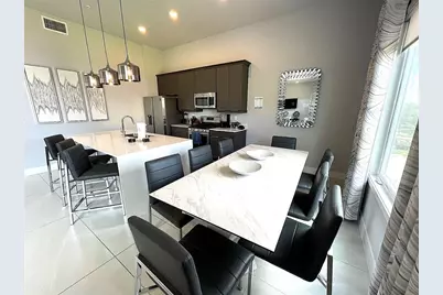 7740 Sandy Ridge Drive #203, Reunion, FL 34747 - Photo 5