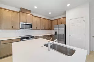 490 Winsome Aly, Groveland, FL 34736 - Photo 3