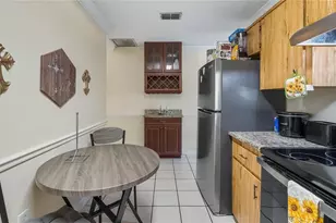 1073 Woodman Way, Orlando, FL 32818 - Photo 7