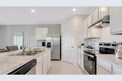 906 Silver Palm Drive, Haines City, FL 33844 - Photo 15