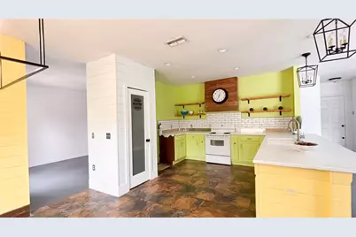 548 Big Sioux Court, Kissimmee, FL 34759 - Photo 9