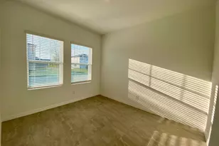 2190 Derwent Dr, Davenport, FL 33896 - Photo 9