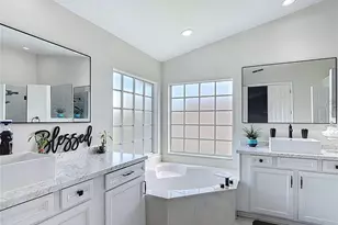 2460 The Oaks Blvd, Kissimmee, FL 34746 - Photo 39