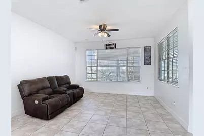 2460 The Oaks Boulevard, Kissimmee, FL 34746 - Photo 13