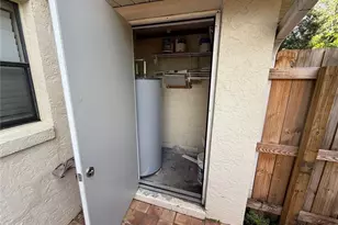 1709 Shady Ridge Ct, Orlando, FL 32807 - Photo 17