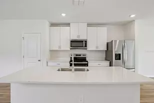 280 Lazy Shr Dr, Nokomis, FL 34275 - Photo 1