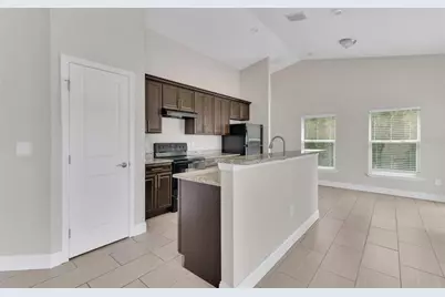 2036 Hillview Circle, Deltona, FL 32738 - Photo 5