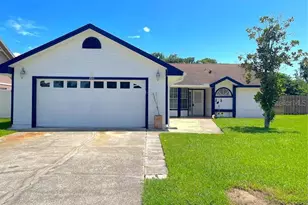 2011 Gamboge Dr, Orlando, FL 32822 - Photo 1