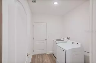 12518 Maginn Ct, Weeki Wachee, FL 34614 - Photo 11