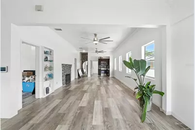 7012 N Hubert Avenue, Tampa, FL 33614 - Photo 17