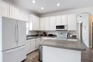 799 Hacienda Cir, Kissimmee, FL 34741 - Photo 11