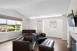 1228 Spring Lake Dr, Orlando, FL 32804 - Photo 5