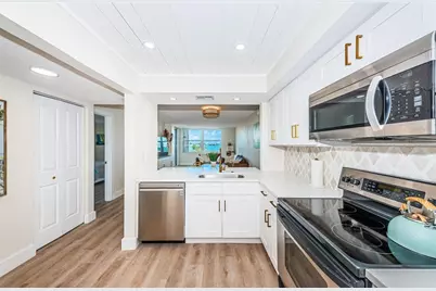 6177 Sun Boulevard #307, Saint Petersburg, FL 33715 - Photo 7