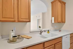 1353 Venezia Ct, Davenport, FL 33896 - Photo 11