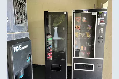 5245 W Irlo Bronson Memorial Highway #185, Kissimmee, FL 34746 - Photo 13