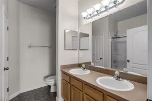 4881 Cypress Woods Dr, Orlando, FL 32811 - Photo 19