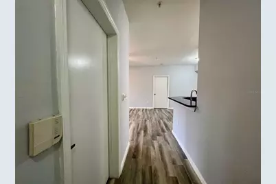 5566 Metrowest Boulevard #2-105, Orlando, FL 32811 - Photo 5