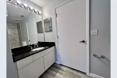 5566 Metrowest Boulevard #2-105, Orlando, FL 32811 - Photo 17